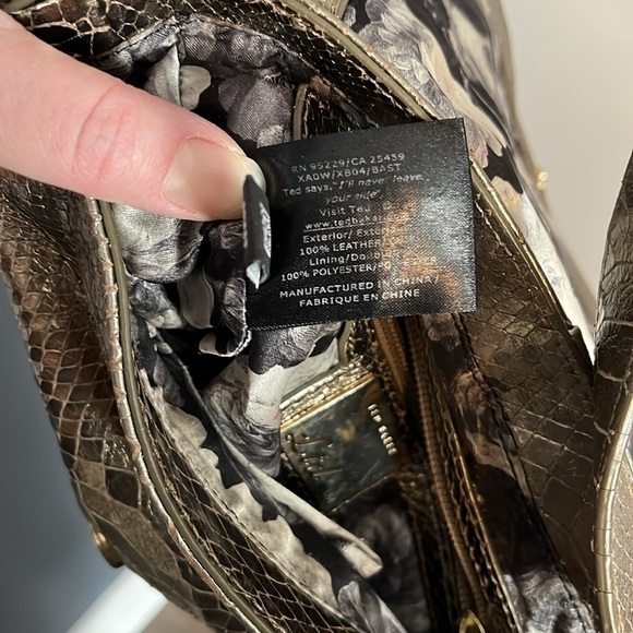 Ted Baker Limited Ed Metallic Cross Body Bag EUC - Picture 11 of 16